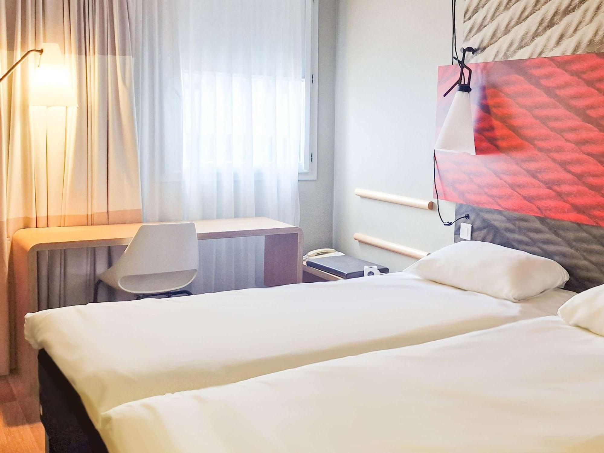 Hotel Ibis Dijon Centre Clemenceau Екстериор снимка